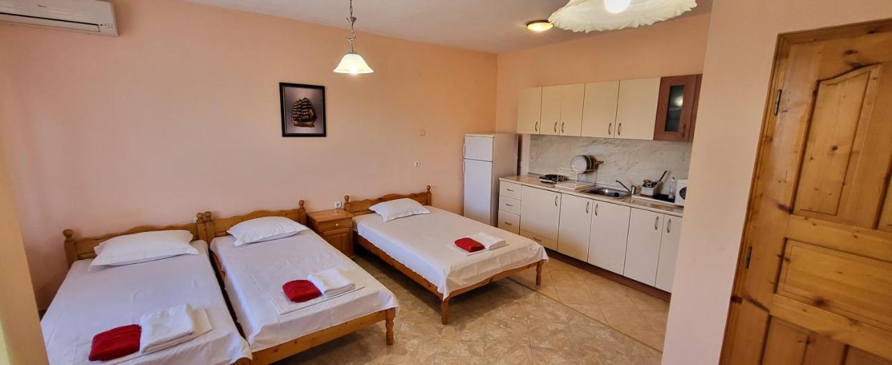 Amfora Guest House Бяла Екстериор снимка