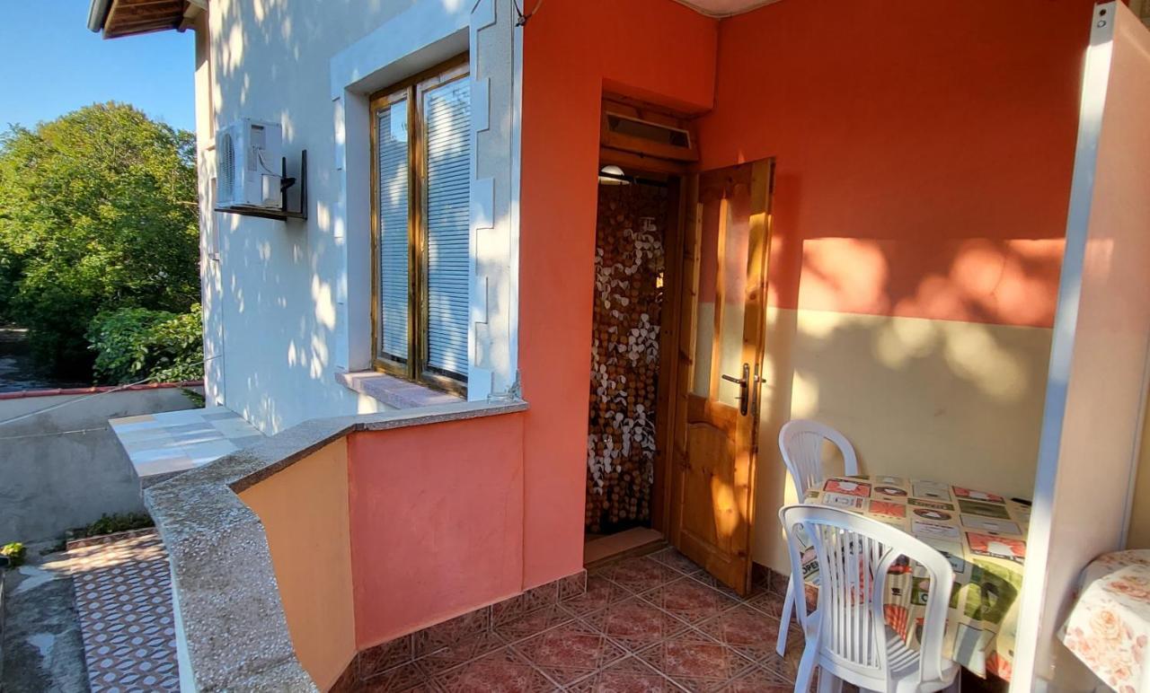 Amfora Guest House Бяла Екстериор снимка