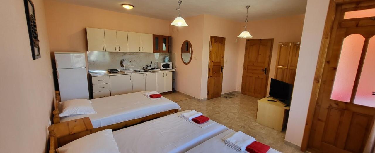 Amfora Guest House Бяла Екстериор снимка