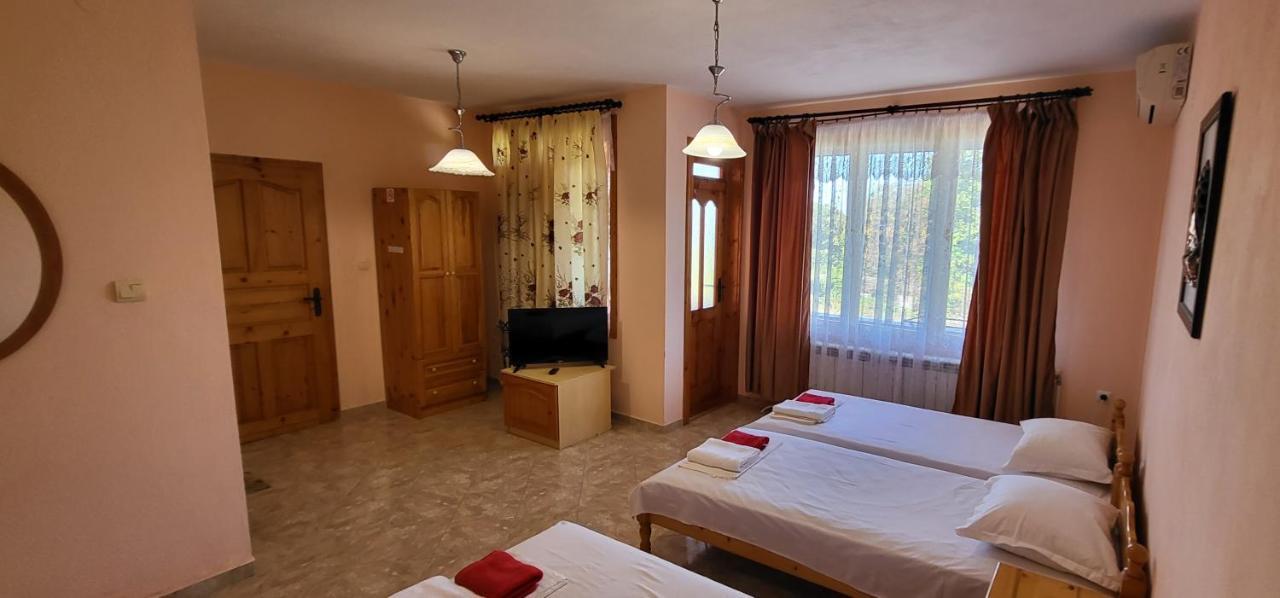 Amfora Guest House Бяла Екстериор снимка