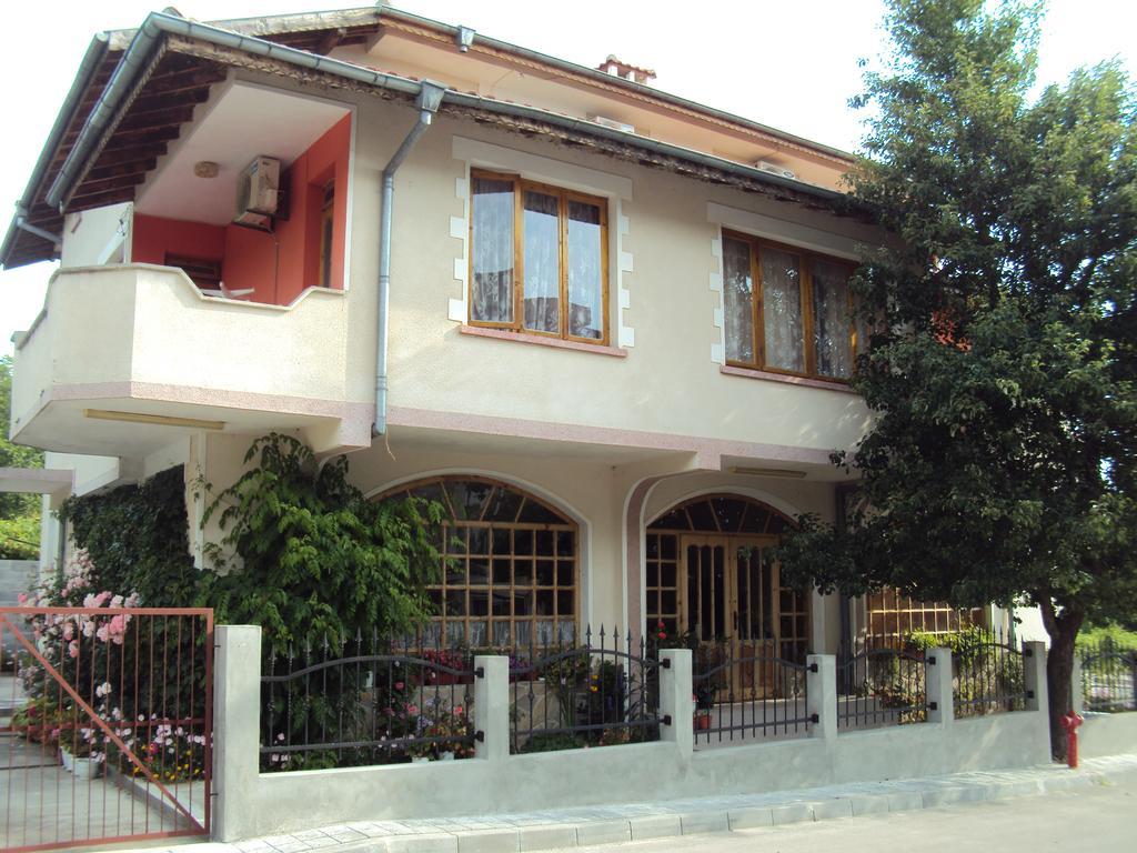 Amfora Guest House Бяла Екстериор снимка